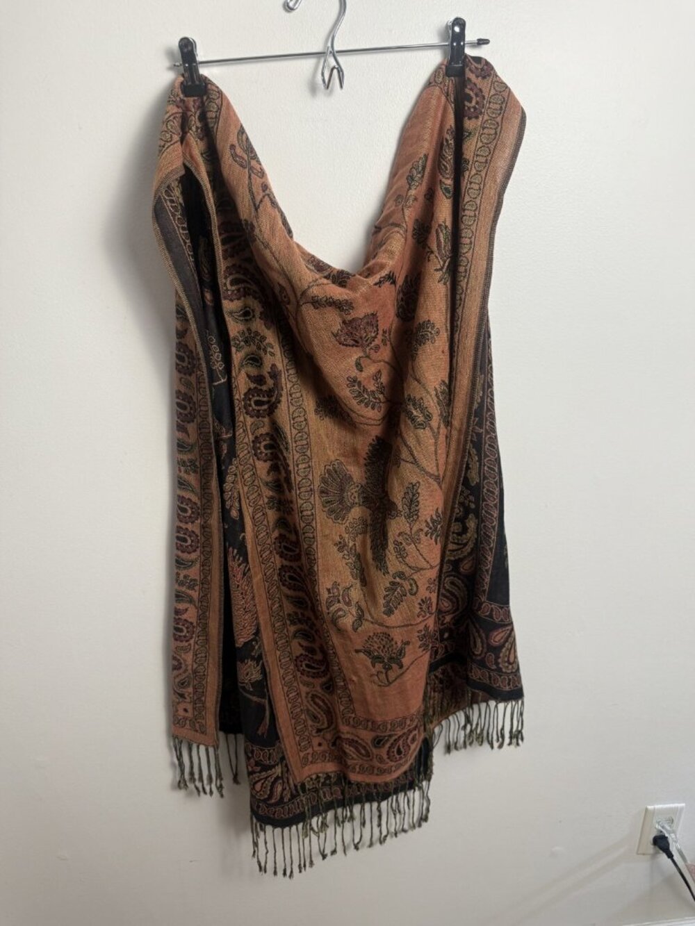 Reversible Pashmina Style Wrap Scarf – Copper & Brown Paisley Bird Jacquard, Fri
